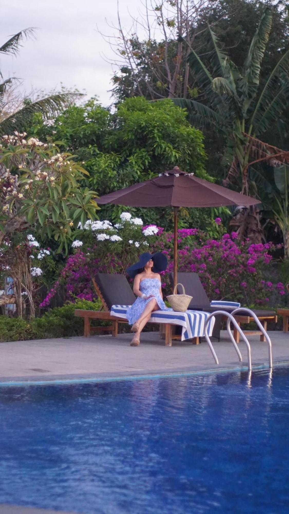 Luwansa Beach Hotel ラブハン・バジョ エクステリア 写真