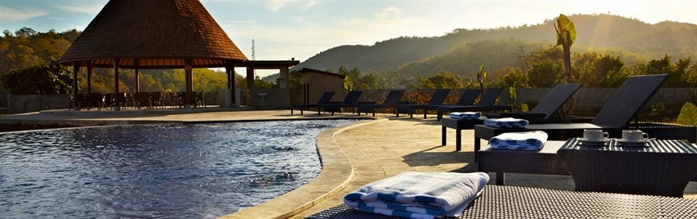 Luwansa Beach Hotel ラブハン・バジョ エクステリア 写真